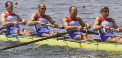 Četverac bez kormilara sa veslačima "Jadrana" i "Gusara" na OIimpijskim igrama u Ateni 2004. 